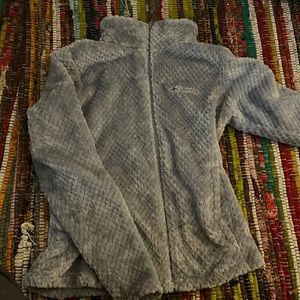 Size Medium Columbia Sweatshirt